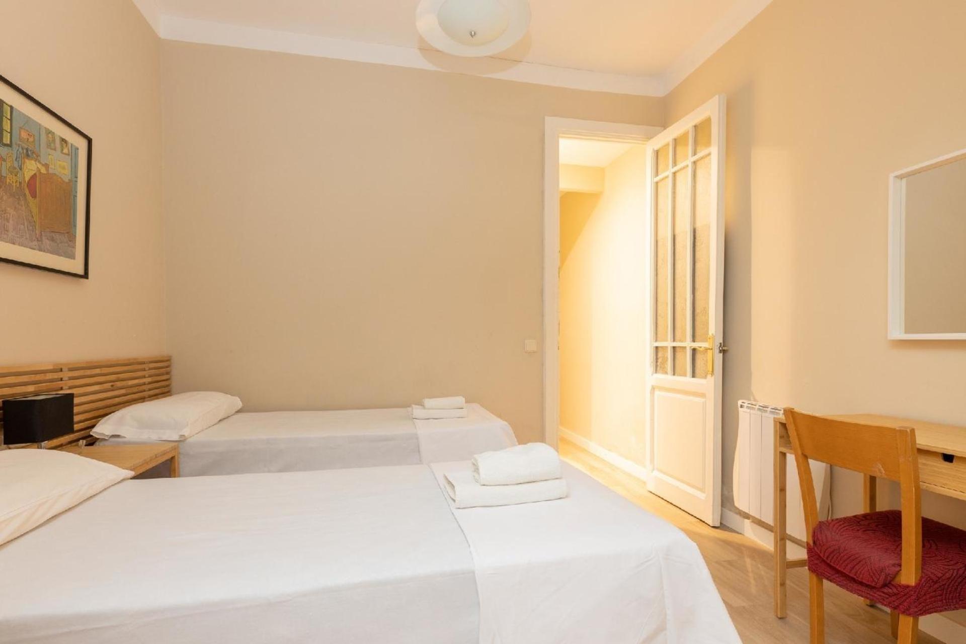 Fuer 6 Personen Ca 90 Qm In Barcelona-eixample, Costa Brava Costa Del Maresme Appartement *